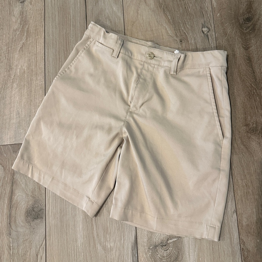 Boys PGA SHORTS - M (10/12)